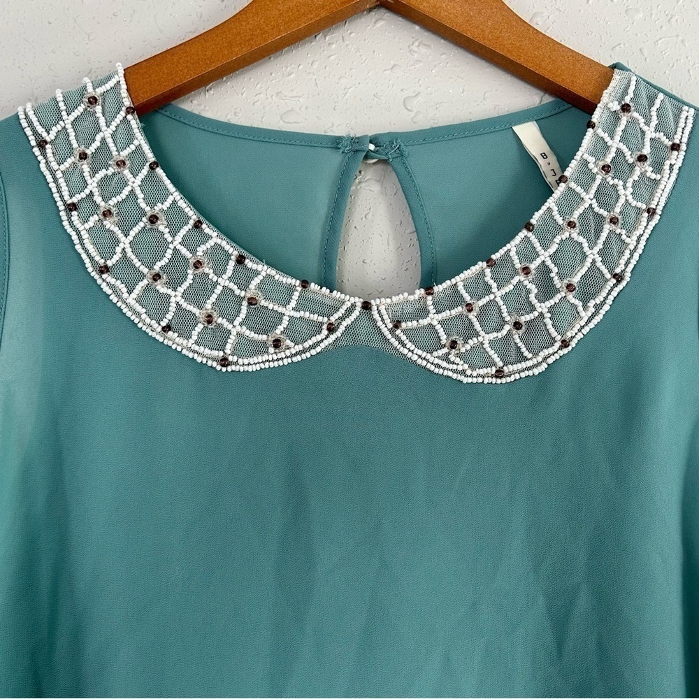 🦋 B Jewel Teal Mint Green Peter Pan Collar Beaded Sleeveless Blouse Medium - Picture 2 of 5